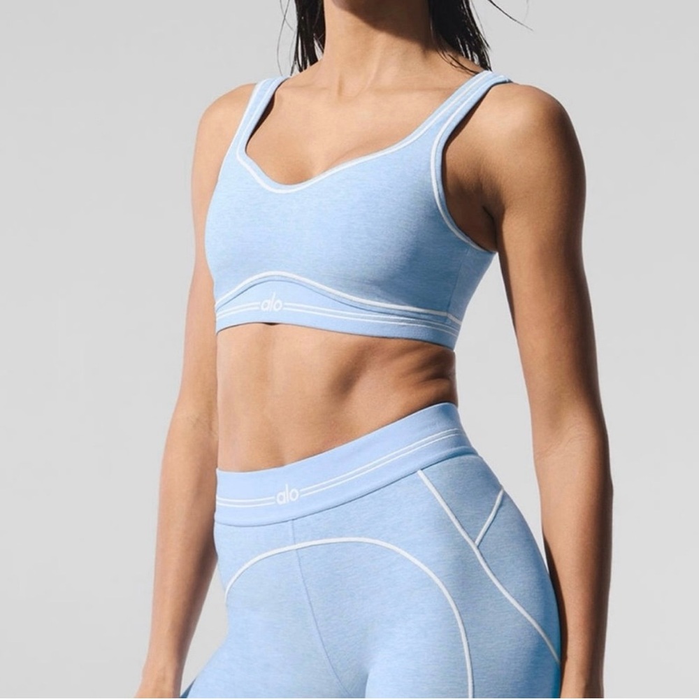ALO Yoga Seashell Blue Heart Throb Sports Bra and Leggings Set